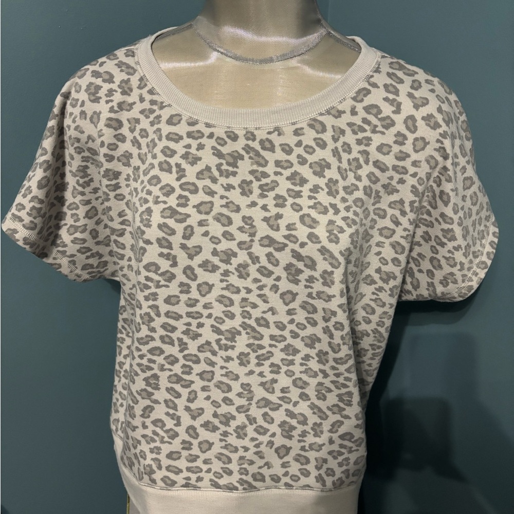 Tek Gear Women's Leopard Print Sweatshirt - Gray and White